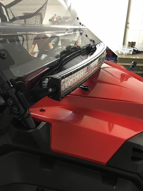 Kit de montaje de capó barra de luz LED curvada Fit 14+ Honda Pioneer 700/1000 50"" pilar A Foto 3 de 4