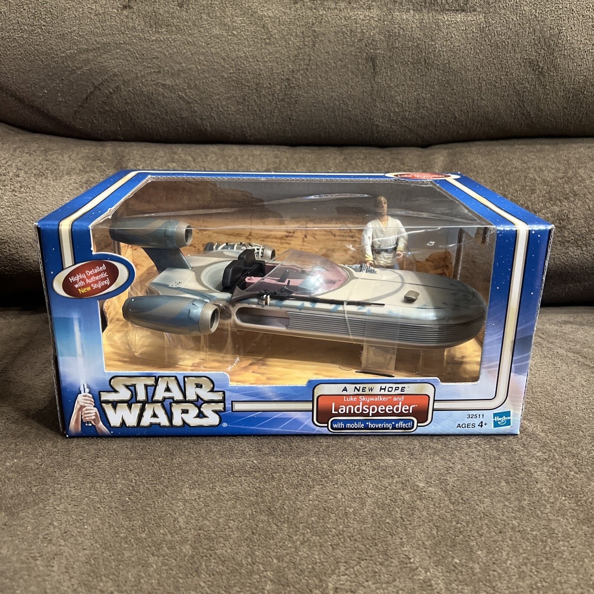Star Wars A New Hope Luke Skywalker & Landspeeder Hasbro 2002 New