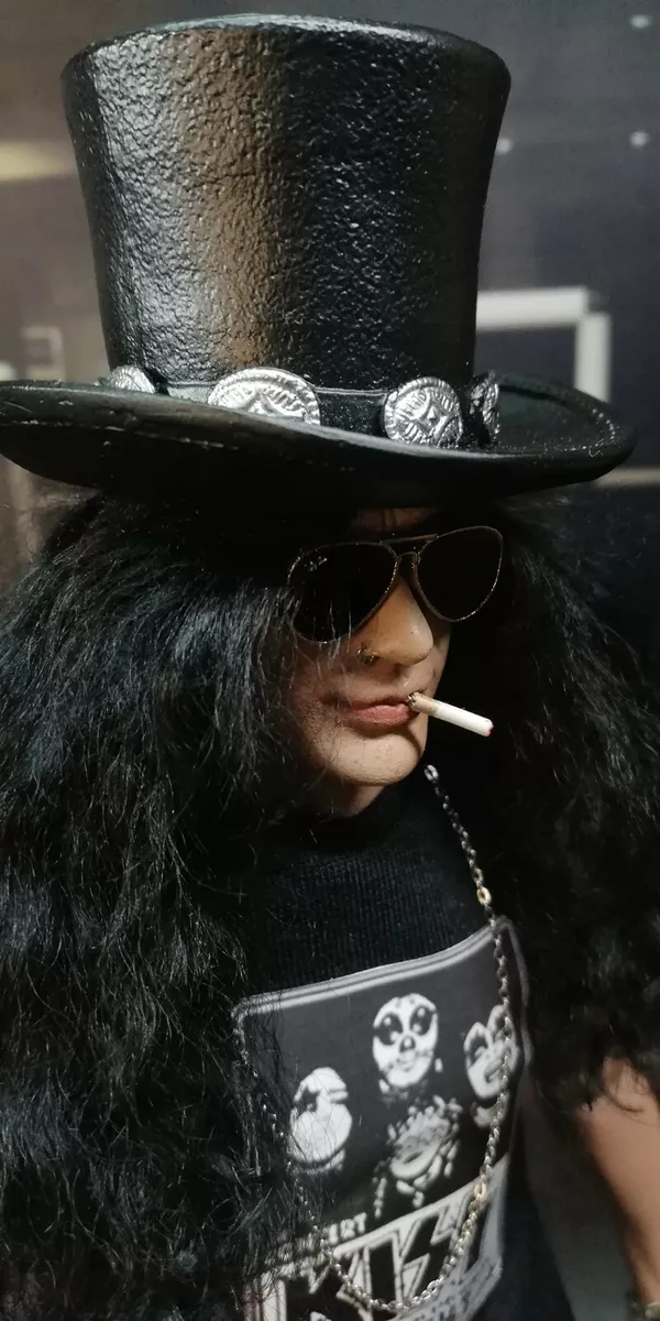 1/6 Custom Slash Gun n Roses with Guitar