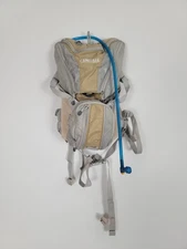 CamelBak Magic Women’s Hydration Pack Backback With Bladder Running Hiking Cream