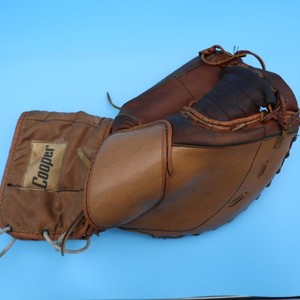 VINTAGE LEATHER COOPER GM9 CATCHING HOCKEY GOALIE GLOVE Right Hand VG+ COND