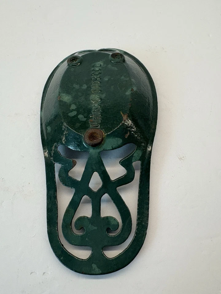 Vtg Cast Iron Spoon Rest Old Dutch International 2000 Hearts Farm Home Decor - Image 4 of 4