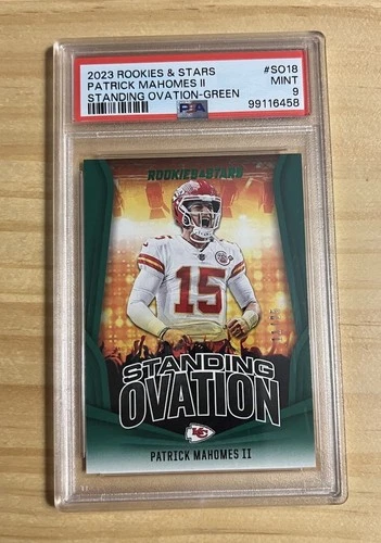 🔥2023 Rookies And Stars Patrick Mahomes Standing Ovation - Green  SP PSA 9 Mint