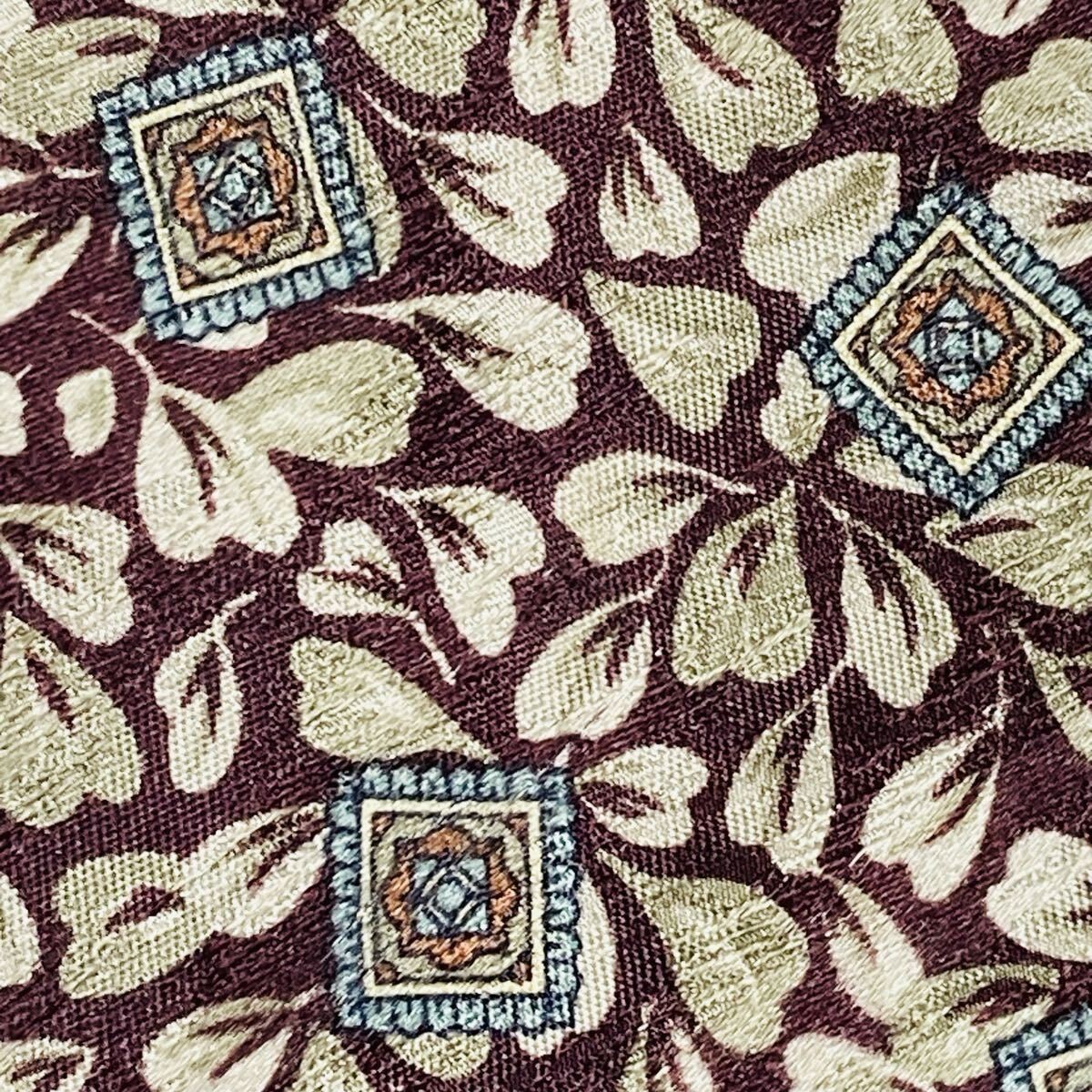 Excellent Condition Christian Dior Tie Petal Jewelry All Over Pattern 100 Silk B thumbnail 8