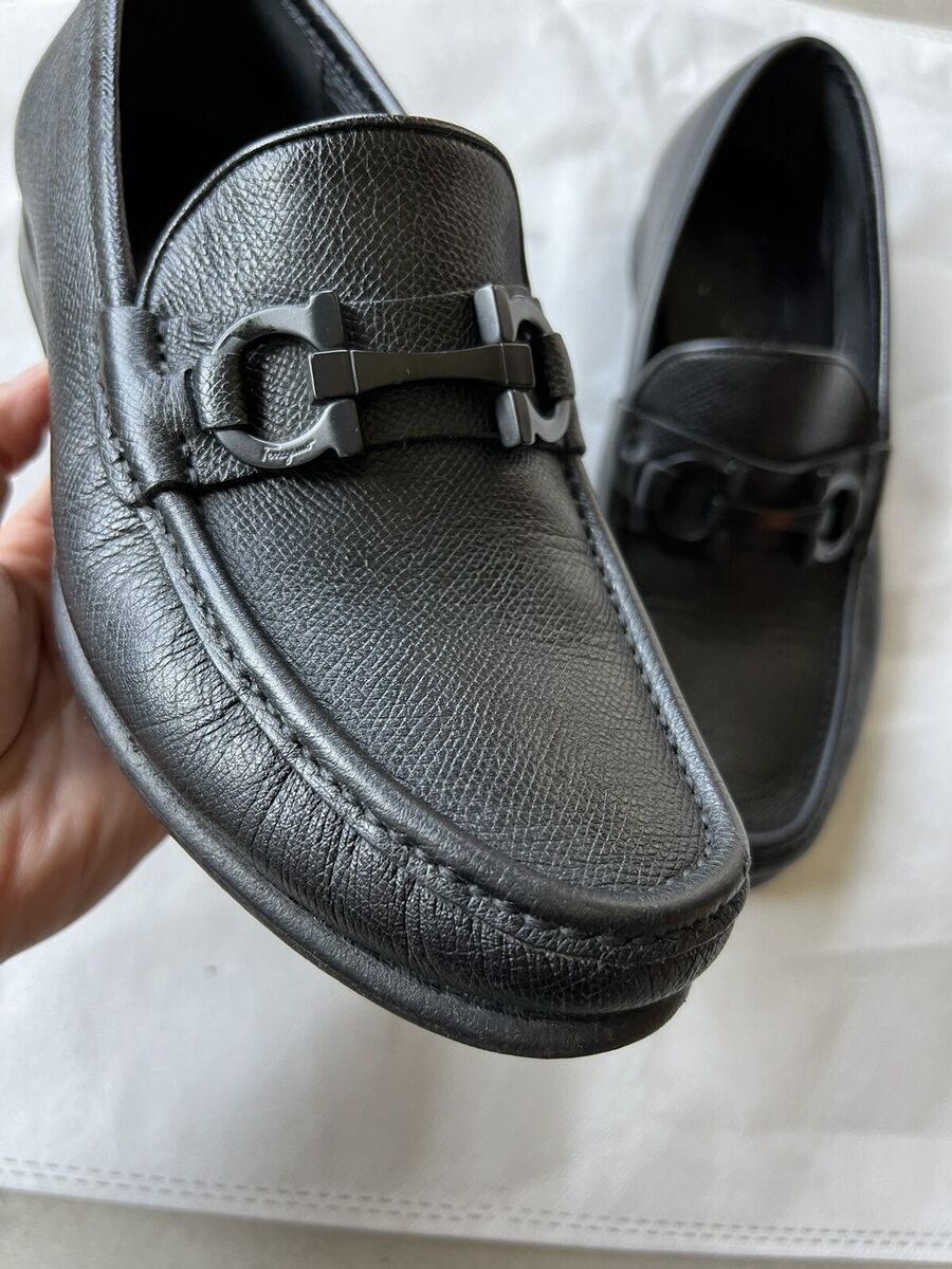 Salvatore Ferragamo Classic Gancini Loafers Shoes 6.5 wide Salvatore Ferragamo Classic Gancini Loafers Shoes 6.5 wide
