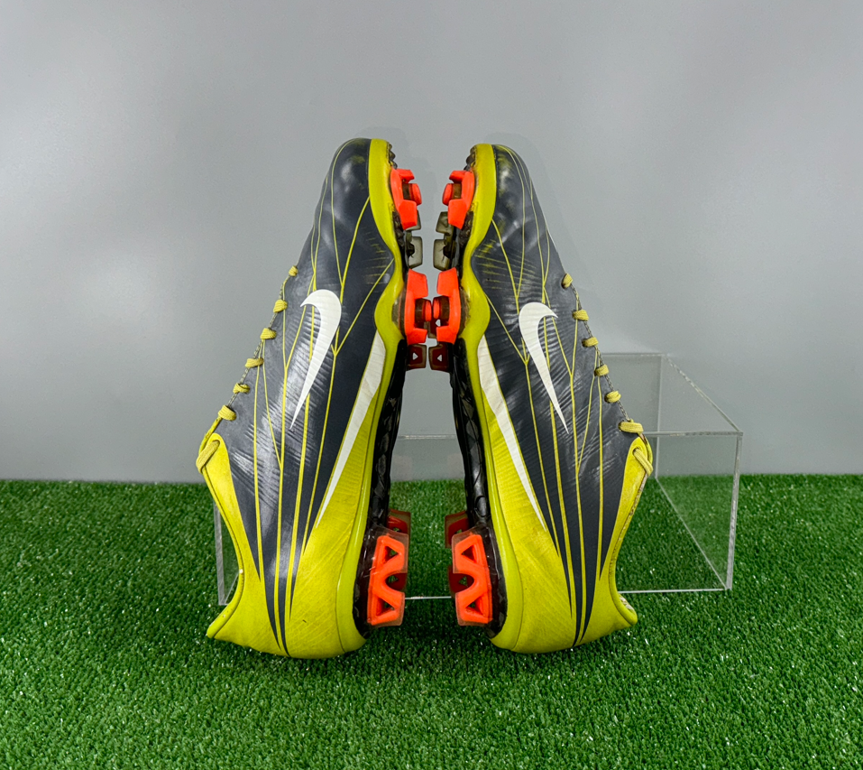 Nike Classics Mercurial F.G. LDV セット Nike Classics Mercurial F.G. LDV セット Nike Classics