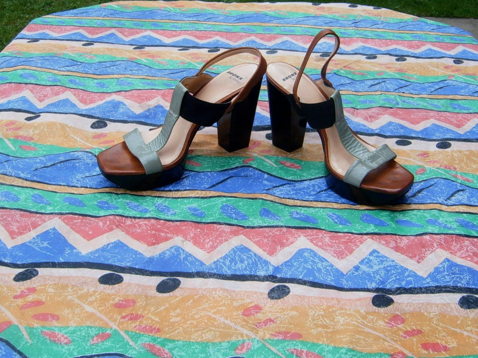 Sandalias de plataforma de tacón alto de cuero Bronx tacón de 4 pulgadas Reino Unido 4 UE 37 Foto 4 de 4