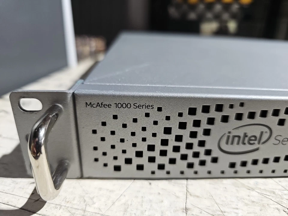 SERIE INTEL MCAFEE 1035-c1 1000 con orejas probadas para potencia. #y27 Foto 2 de 3