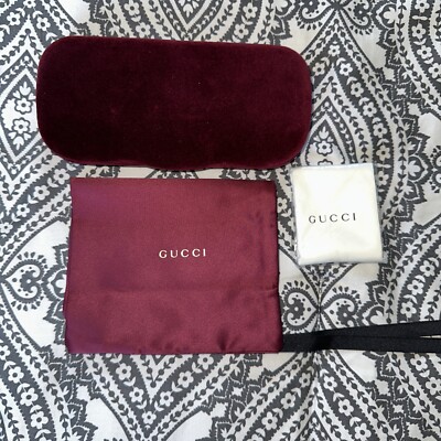 Burgundy Gucci eyeglasses case. New Gucci Burgundy Velvet Clamshell Hard Glasses Sunglasses  main image 4