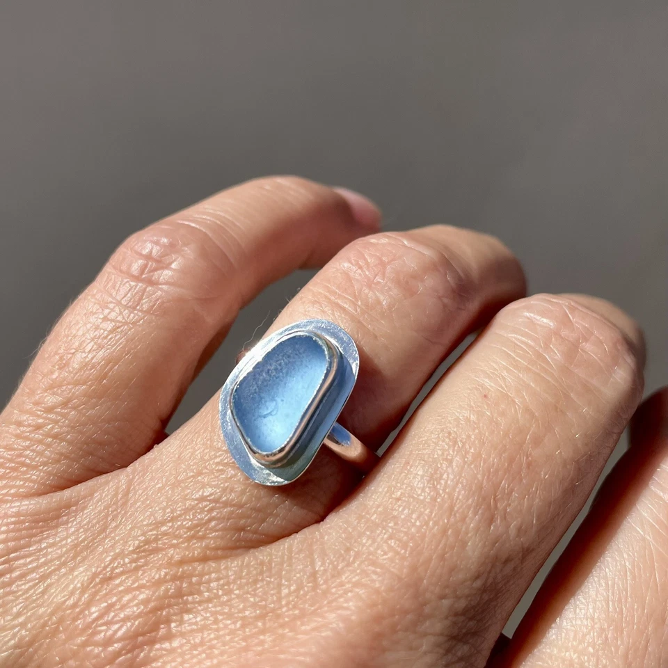 Anillo de plata esterlina de vidrio marino caribeño genuino azul raro talla 7 Foto 3 de 4