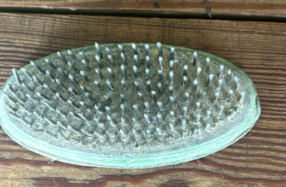 Vintage Oval Cast Iron Green FLOWER FROG, Sharp Metal Spikes 3.5" - Image 3 of 4