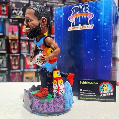 LEBRON JAMES Space Jam: A New Legacy Tune Squad Court NBA Bobblehead - Picture 6 of 11