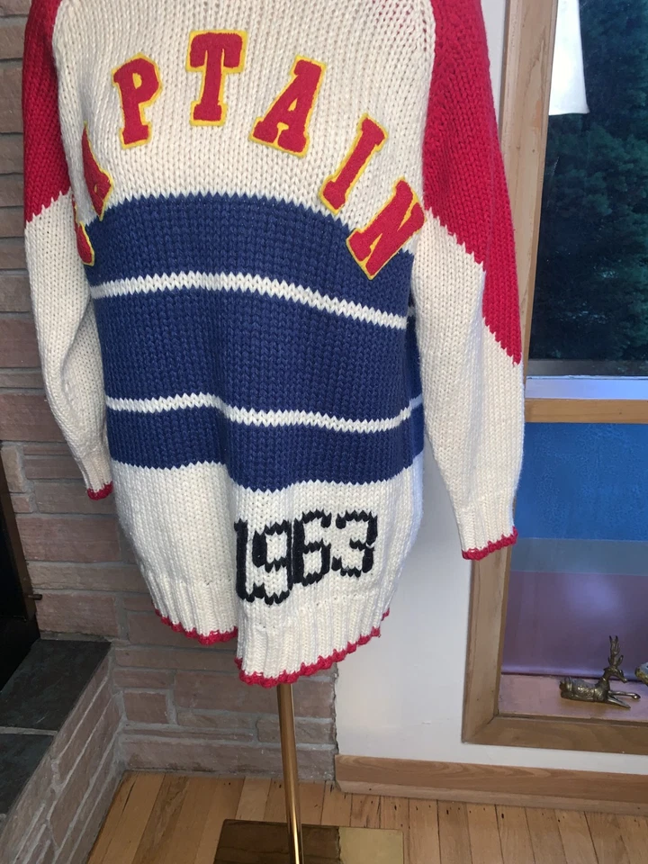 Vintage UNIONBAY Pullover Crew Neck Sweater Captain 1963 Red/Blue/Cream Large - Image 3 of 4