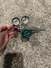 Chemetron Compressed Gas Regulator, 1107-26-2058