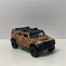 2004 04 Hummer H2 Collectible 1/64 Scale Diecast Diorama Model