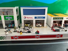 1:32 Scale Total Michelin 2x Car Pit Garage Slotcar Building Scalextric Carrera