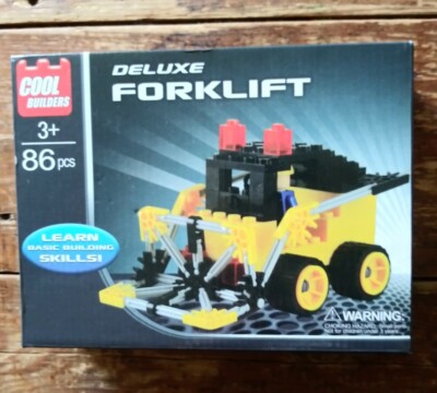 NEW NIB Deluxe Forklift 86 piece Cool Builders block building set with figure 