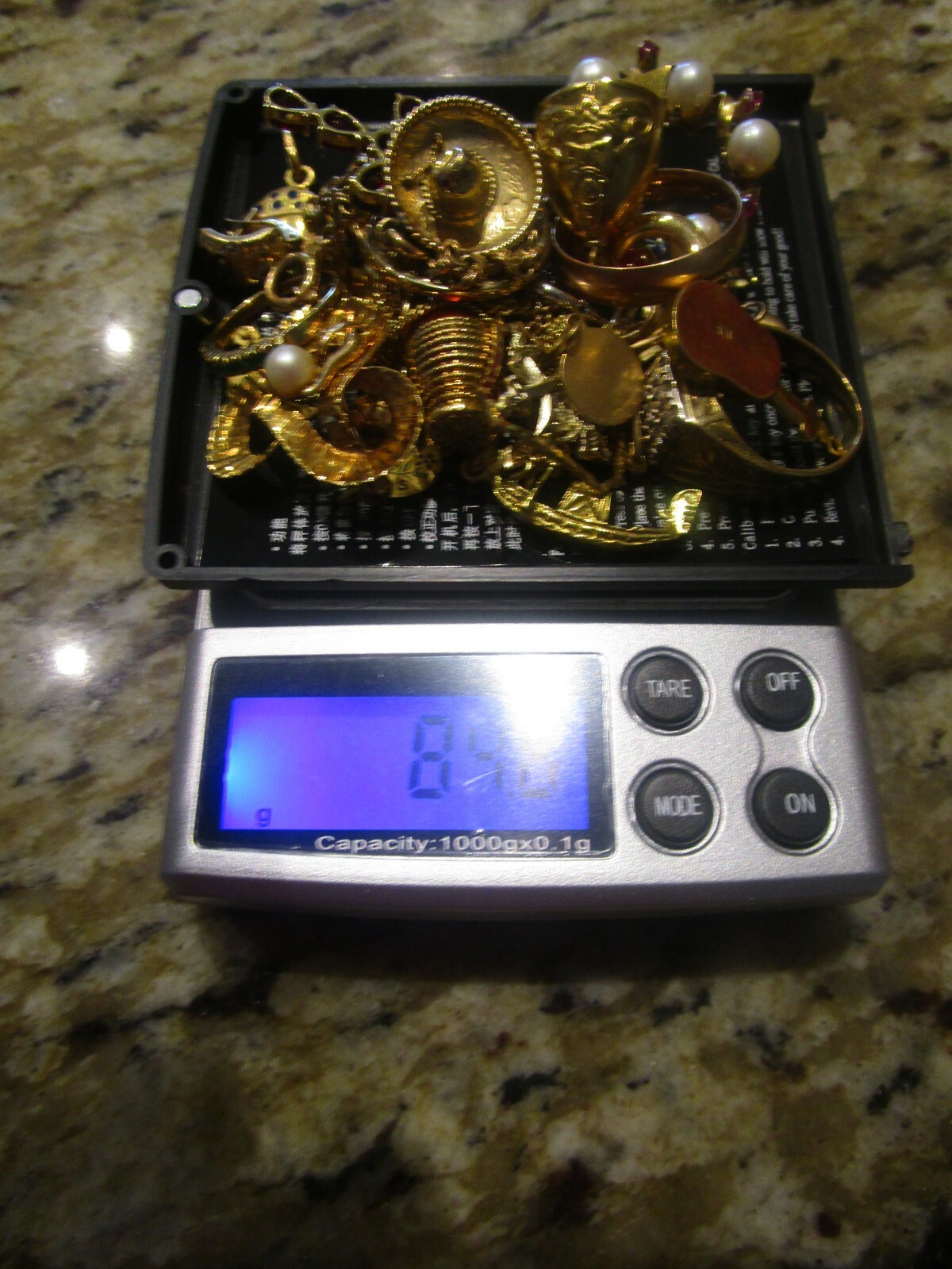 Lot 18K Gold Jewelry, broohes, Rings, Pendants Scrap … Gem