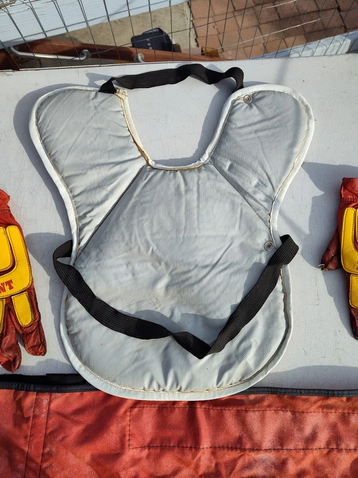 Bultaco Hi-point Motorcycle Vintage Motocross  Chest Protector  Gloves - Image 3 of 4