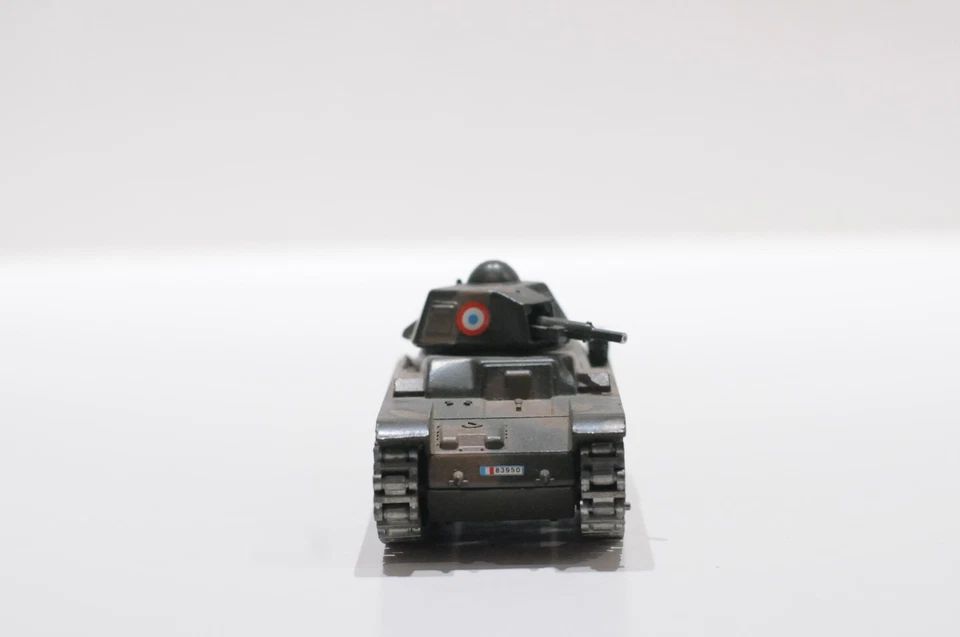 SOLIDO CHAR RENAULT R 35 TANK SCALE 1:50 DIECAST NO. 233 - Image 2 of 4