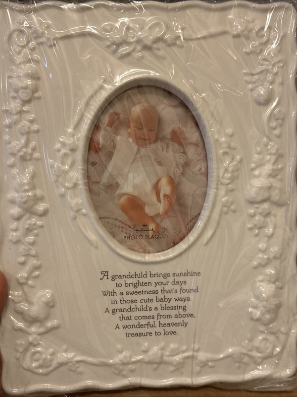 Hallmark Photo Plaque Grandchild Ceramic - 1990s ~3”x4” Pic, ~7.25”x9.25” Frame
