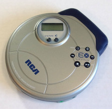 Used Laser Broken Turns ON RCA RP2502 Compact Portable CD Player For Parts Disc