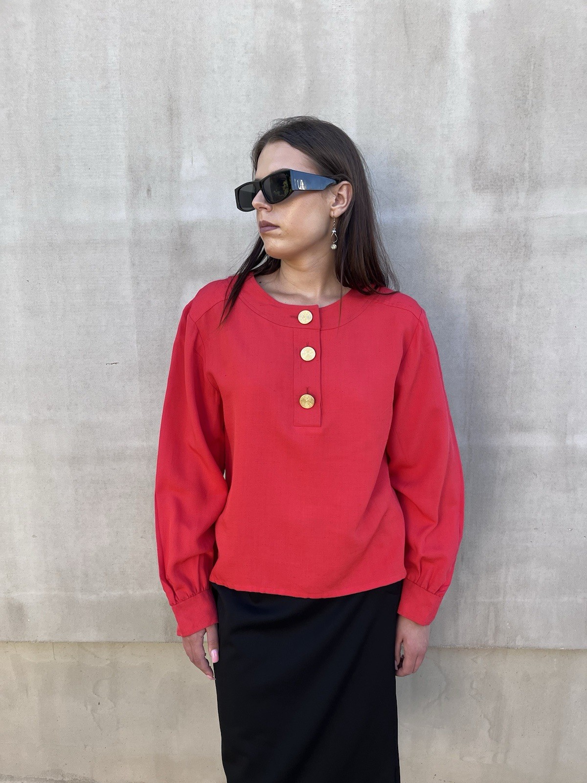 Blusa Yves Saint Laurent variante seta lino rosso bottoni oro vintage taglia 38