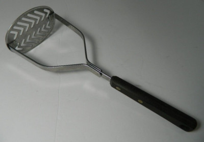 Ekco Forge Stainless Steel Potato Masher 10.5'' USA Oval Head Good VintageQuality