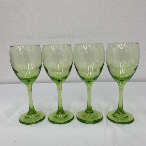 Mundgeblasener grün irisierender Weinglaskelch 4er Set - Bild 1 von 11