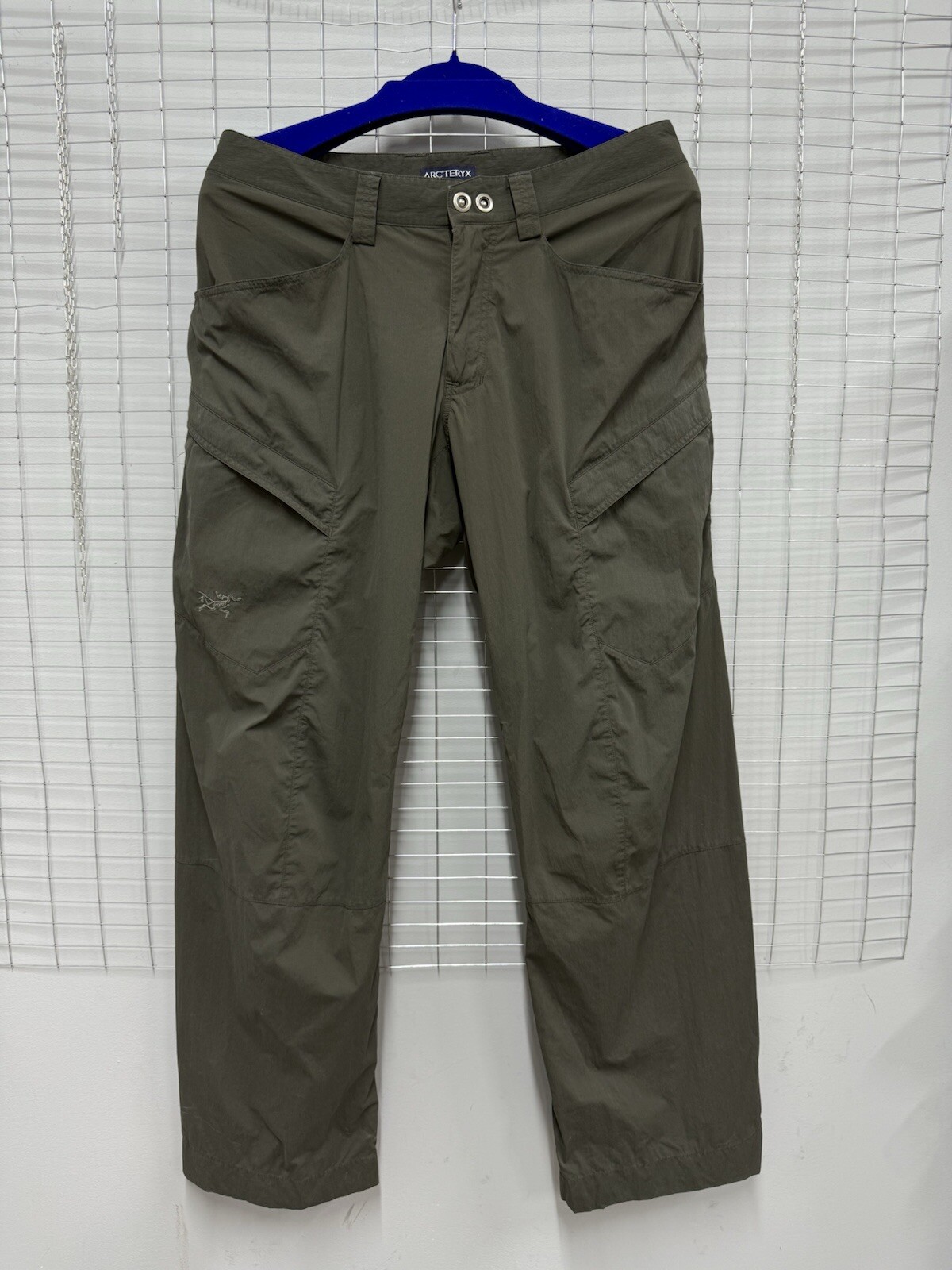 Arcteryx Rampart Pants Olive  (Tagged 34) Gorpcore  Outdoor Cargo Logo