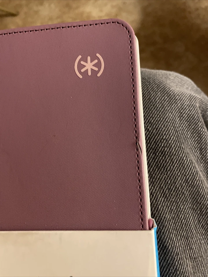 Speck BalanceFolio iPad Air 2019/2020 Case Also fits 10 5 inch iPad Pro - Image 3 of 4