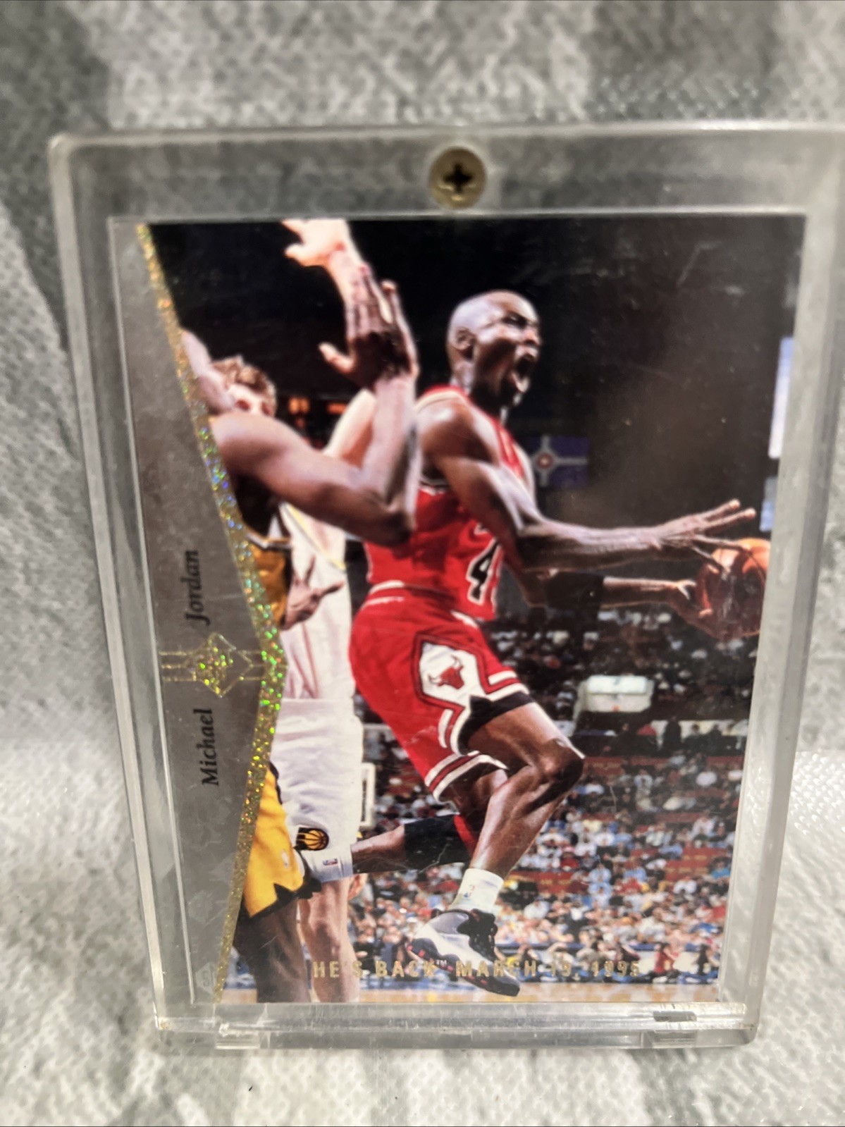 1994-95 Upper Deck SP MICHAEL JORDAN "He's Back" Silver Gold - #MJ1