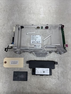 2023 TESLA Model 3 MCU Computer w/vsec & key Intel AWS 1681271-00-G 52047 U1
