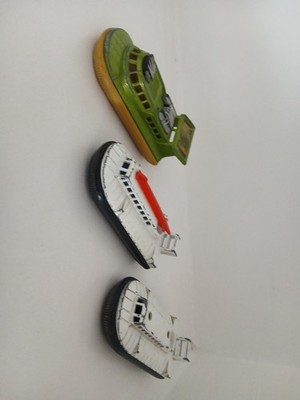 3× Matchbox Superfast Hovercrafts 1 Green And 2 White