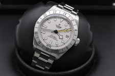 Tudor Black Bay Pro 79470 9