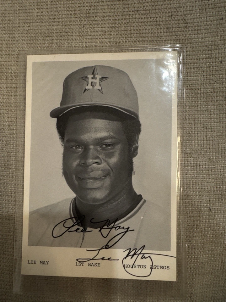 2Lee May – Houston Astros Vintage Autographed Photo (1st Base) - Image 2 of 2