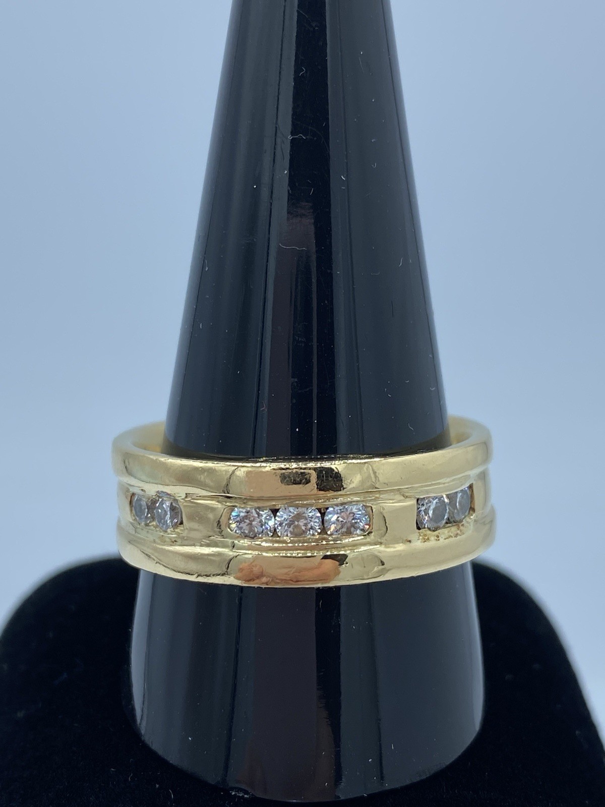 Mens 750 18K Yellow Gold Diamond Band 8mm - image 10