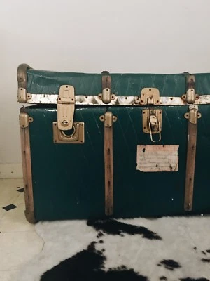 Antique Steamer Emerald And Gold Trunk Coffee Table Storage 60 Antique Steamer Emerald And Gold Trunk Coffee Table Storage 60