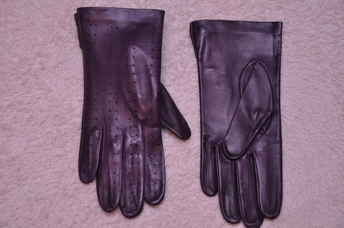 Women Italian geinuine perforated Lambskin nappa color Leather unlined Gloves - Picture 16 of 34