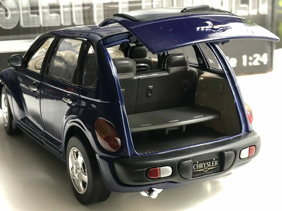 ONE OF SAICO 2001 CHRYSLER PT CRUISER 1:24 DIECAST MODEL CAR NEW​ NO BOX - Image 3 of 4