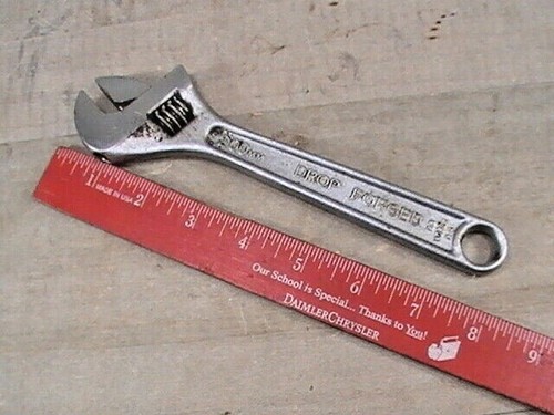 Pre-owned 1 Sears #930884 12" Crestoloy & 1 Staney #87-368 8" Adjustable Wrench - Picture 10 of 11