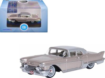 Cadillac Eldorado Broughamモデルカーブリキ玩具おもちゃ 1957 Cadillac Eldorado Brougham Sandalwood Beige Metallic