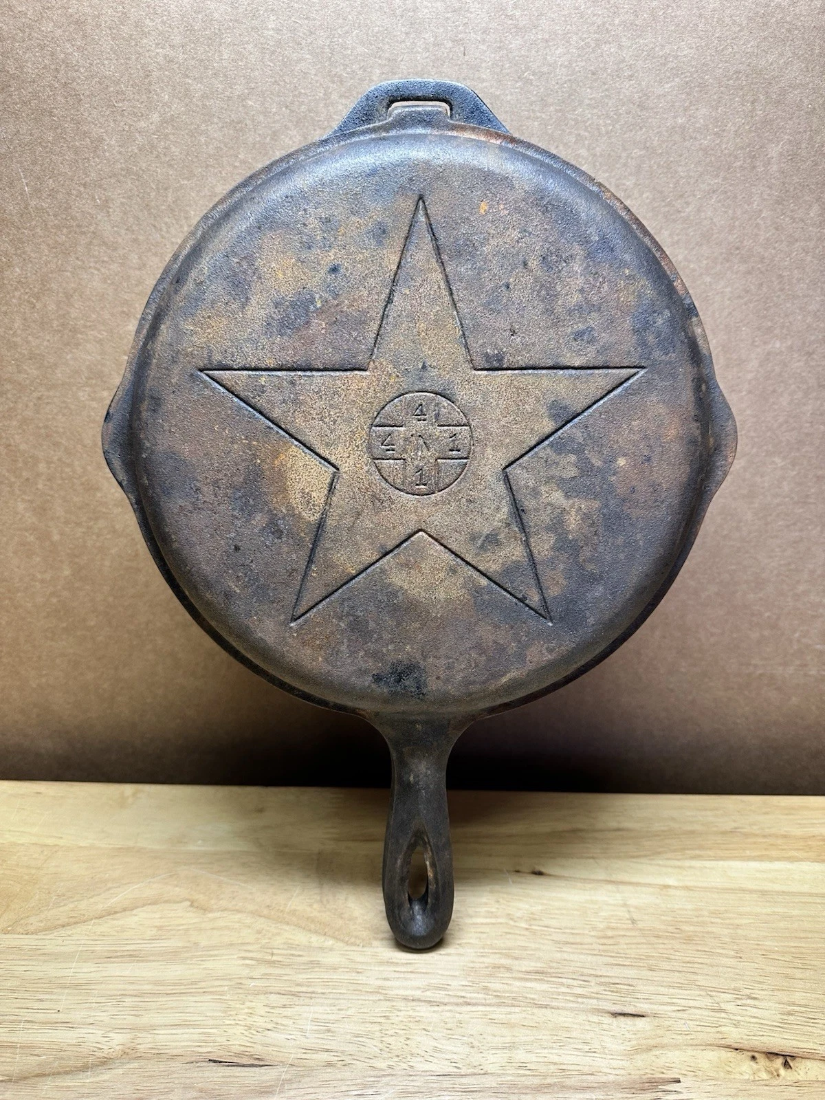 Vintage 1940s Lodge No.8 Hinged 4 in 1 Cast Iron Dutch Oven Star Lid Rare
Opens in a new window or t