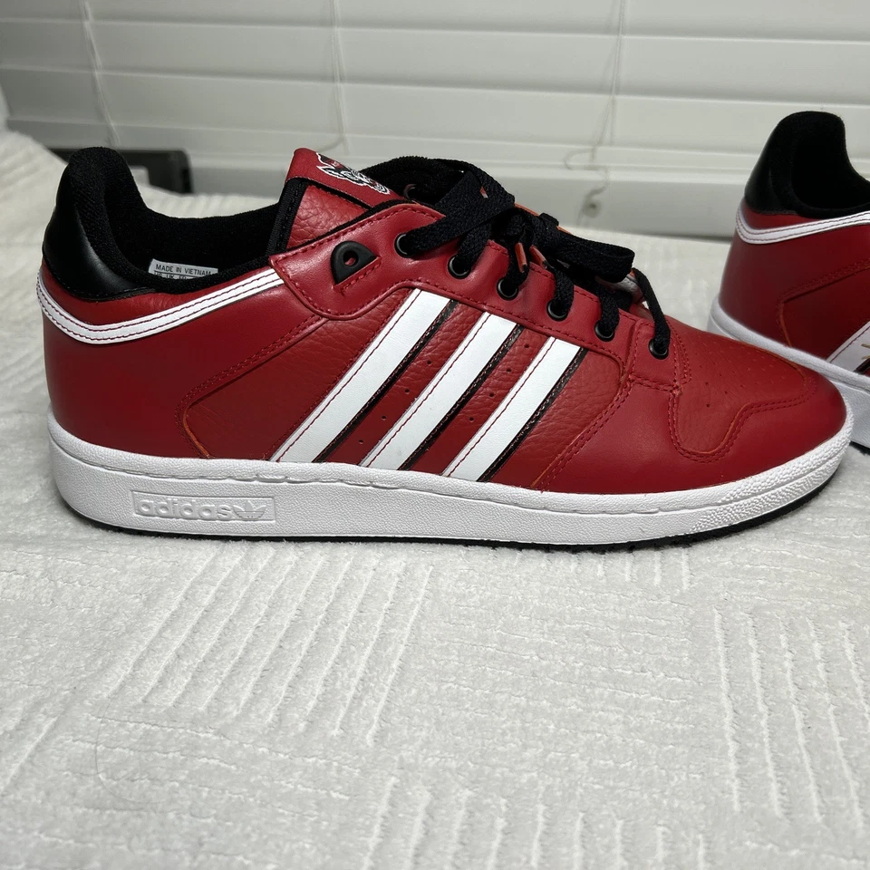 Addidas NC State Sneakers Wolfpack Ncaa Basketball Shoes Size 12 1/2 - Image 2 of 4