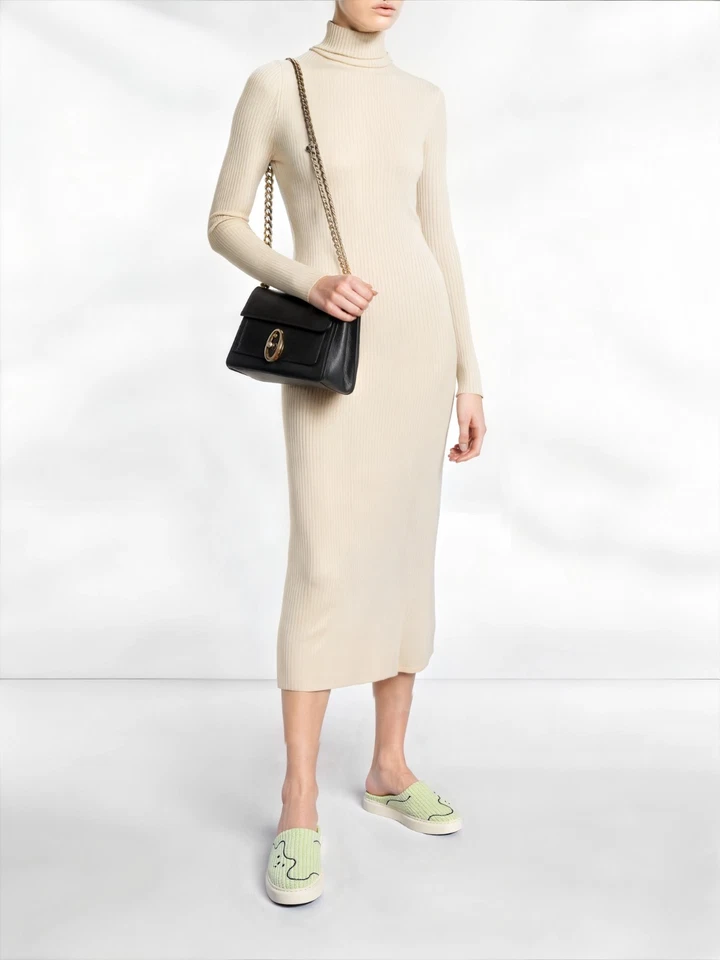 Zapatillas mullidas de felpa para mujeres y hombres suela gruesa de espuma viscoelástica cálidas y difusas Foto 2 de 4