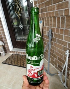 MOUNTAIN DEW GEORGE and MARILYN “WILLY the HILLBILLY” 10 Oz Soda Bottle