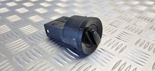 VW PASSAT Variant B5 3B6 Scheinwerferschalter 1C0941531 1.90 Diesel 31094806