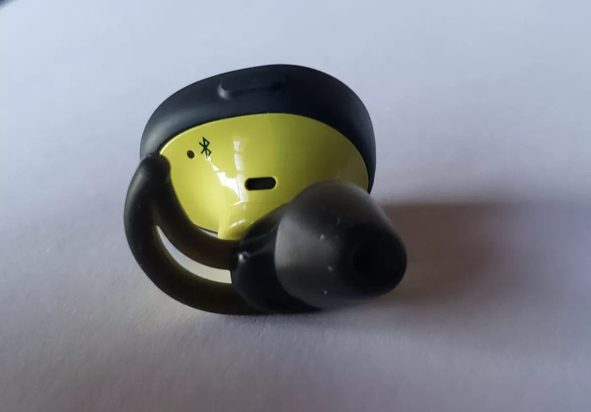 Unused Navy Citron Bose Soundsport Free Truly Wireless Earbuds