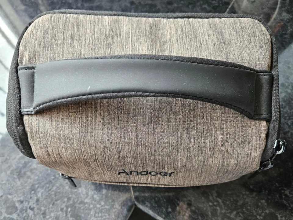 Bolso de Hombro para Cámara DSLR Andoer, Estuche Portátil para Cámara de Poliéster en Forma de Cuboide Foto 4 de 4