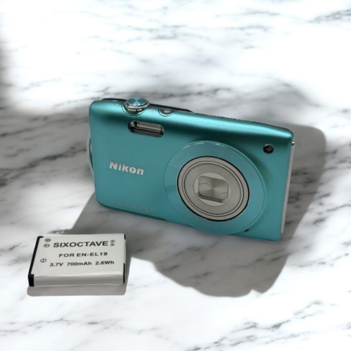 【中古品】Nikon COOLPIX S3300 Digital Camera Nikon Coolpix S3300 Silver / Vintage Digital
